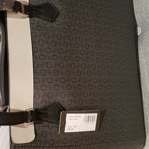 GUESS BAG - Picture 2 of 2